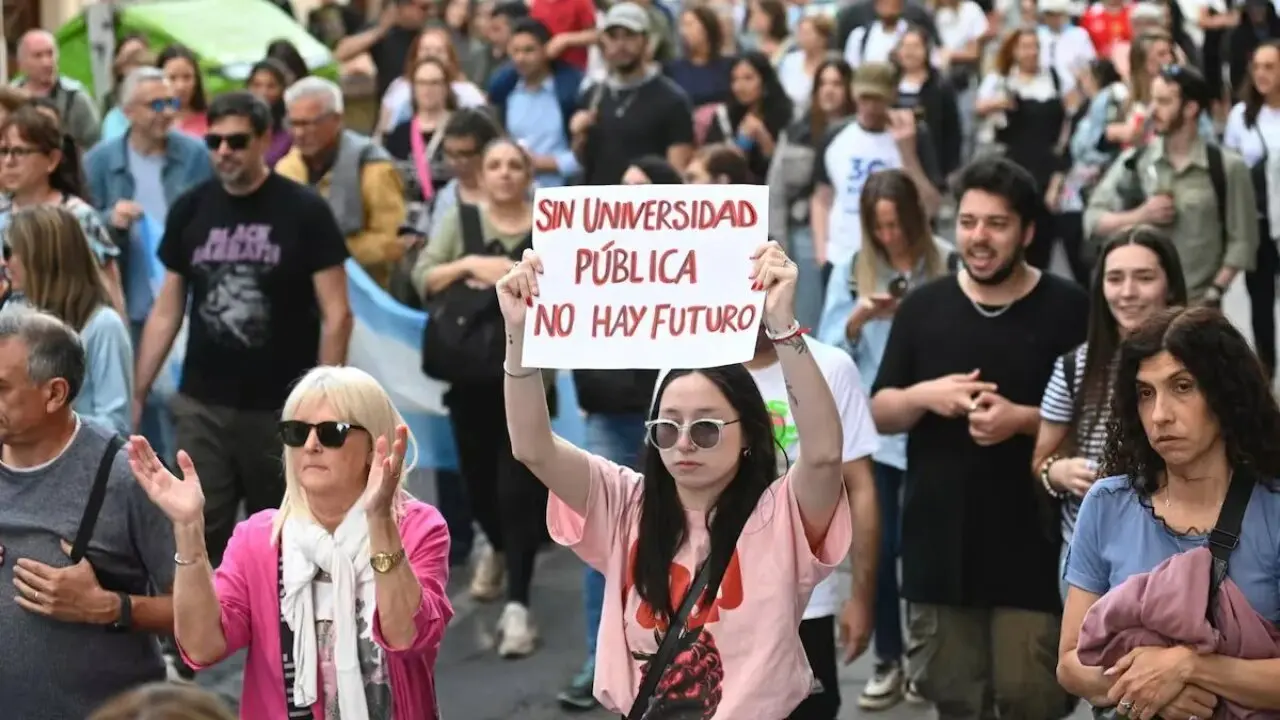 Marcha Federal Universitaria: Cobertura especial de Infocracia

