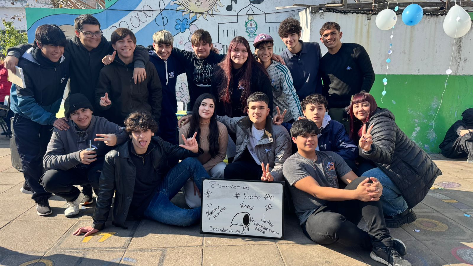 La Radio en el Patio: Escuela Secundaria Nº24