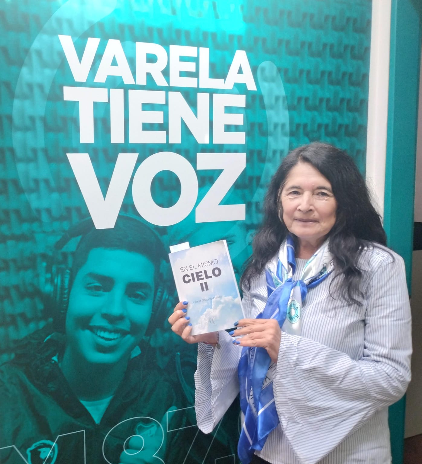 ¡La escritora varelense Liliana Fresco nos presentó su último libro “En el mismo cielo II”! 