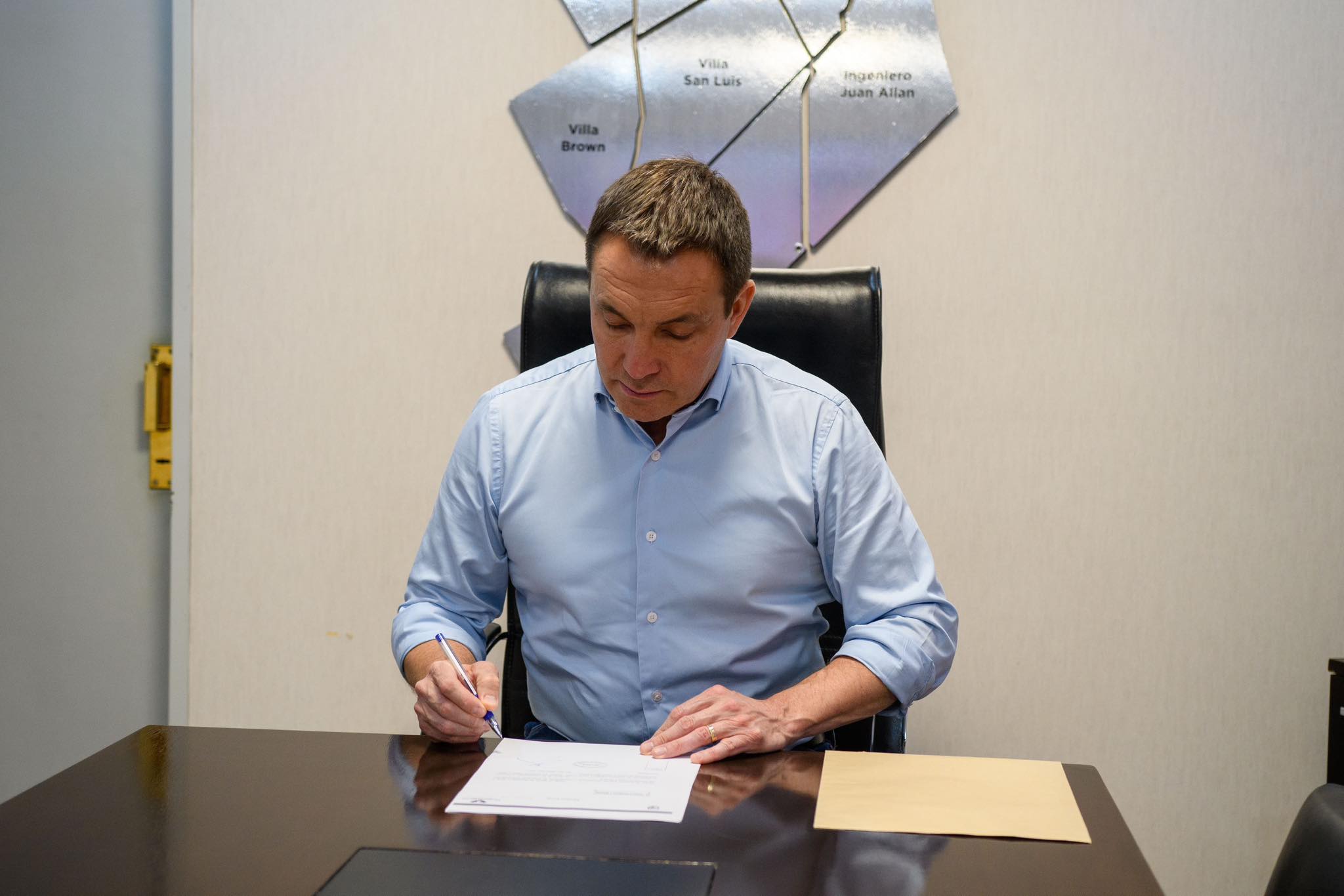 Andrés Watson decretó la emergencia en el transporte público local