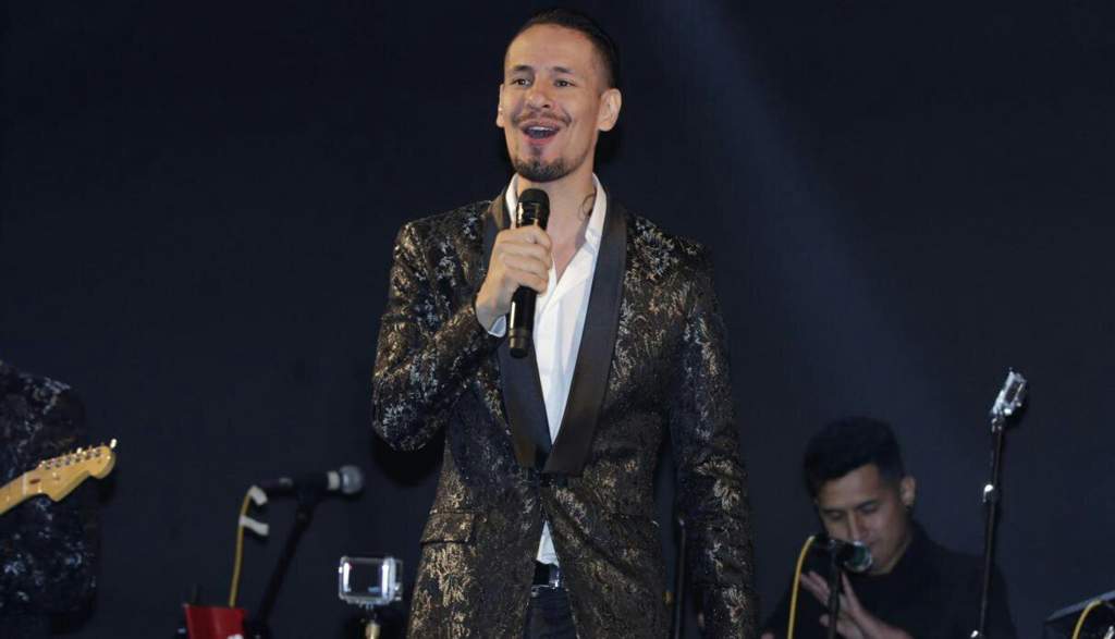 ¡Rodrigo Tapari cumple 23 años de trayectoria con sus canciones que ya son éxitos de la movida tropical!   