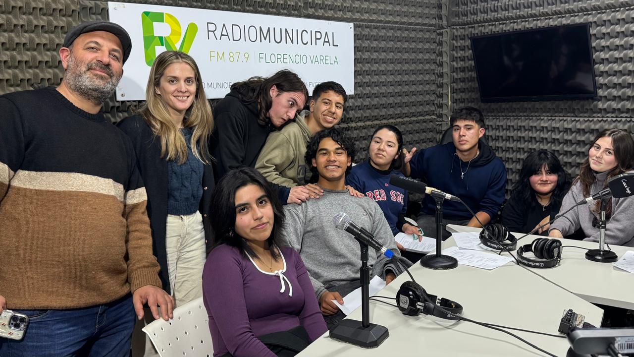LA RADIO EN TU ESCUELA: Escuela Secundaria N°45 "Guillermo Hudson"
