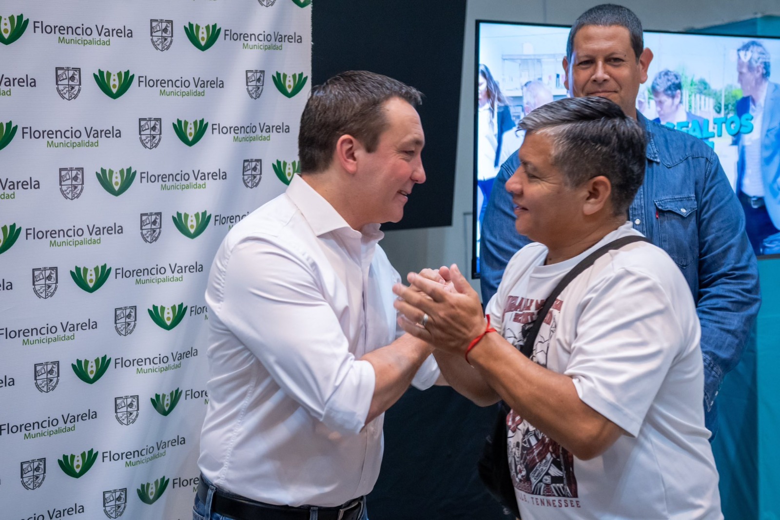 Mejoras en tu Barrio I Andrés Watson certificó 651 escrituras de familias varelenses

