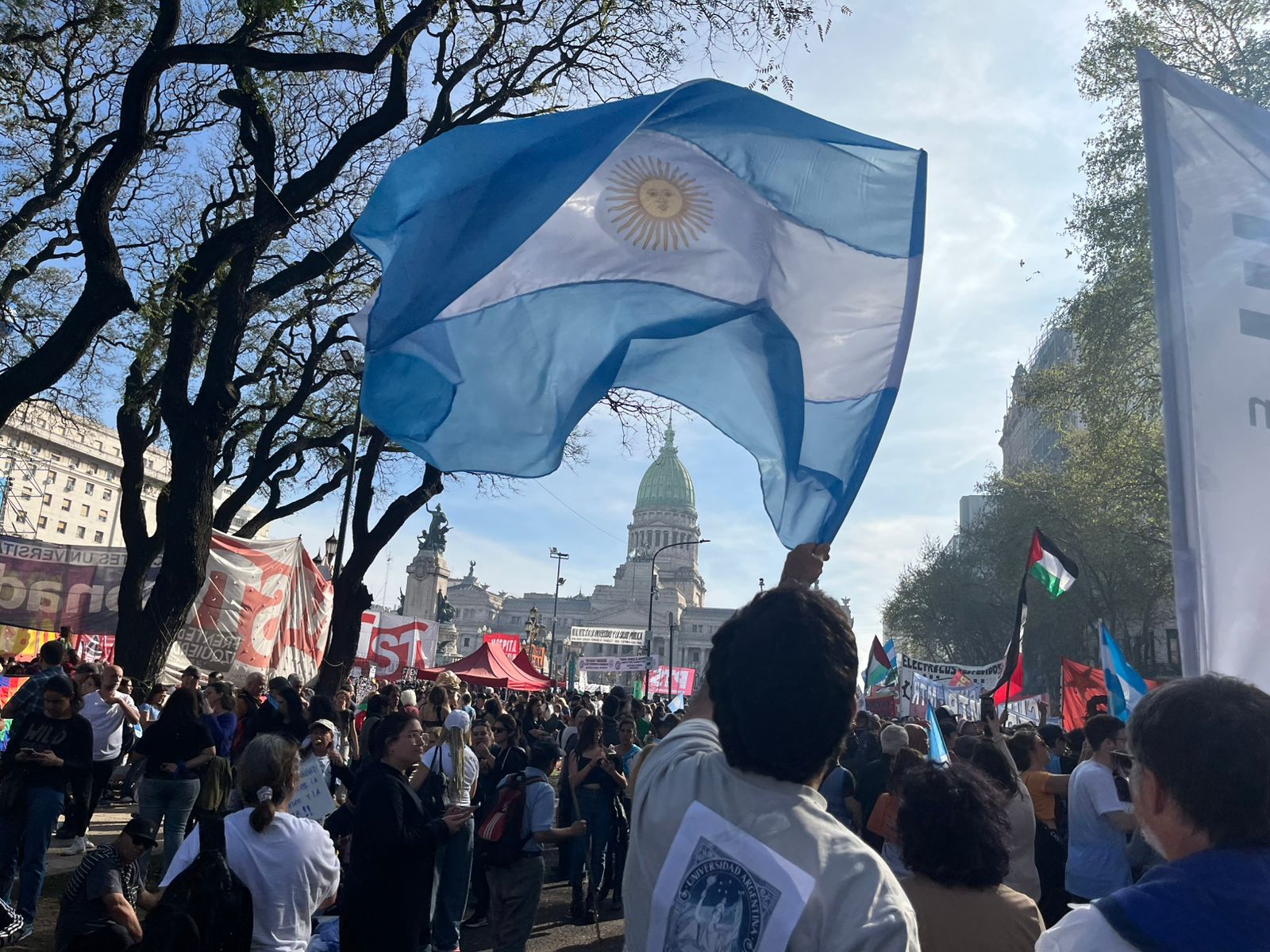 Estudiantes de nivel secundario también presentes en la Marcha Federal Universitaria