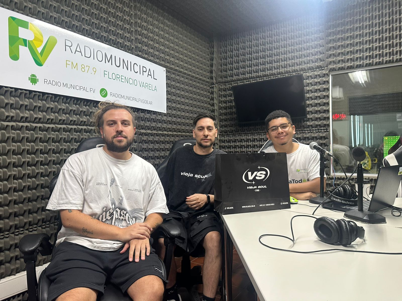 Vieja Scul: La marca varelense que conquistó la escena urbana nacional inauguró su local en el centro de la ciudad