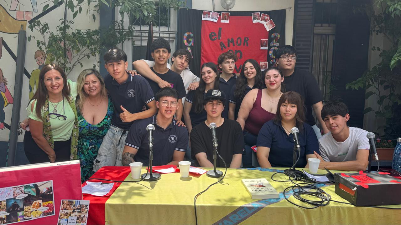 La Radio en el Patio: GAIA Colegio Madre Teresa - 6to año "EL AMOR EN CLAVE"
