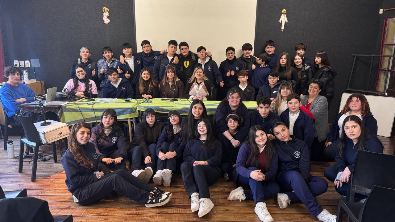 La radio en el patio - Colegio Jesús María