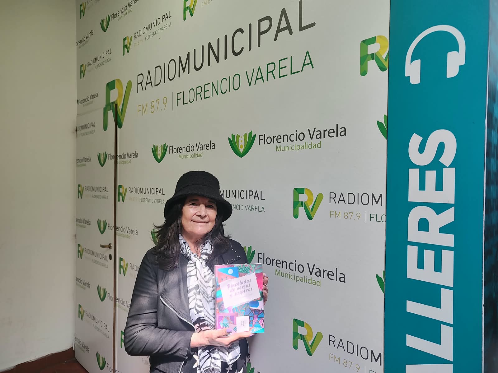 La escritora varelense Liliana Fresco nos presentó su nuevo libro: “Pinceladas de versos y suspiros"