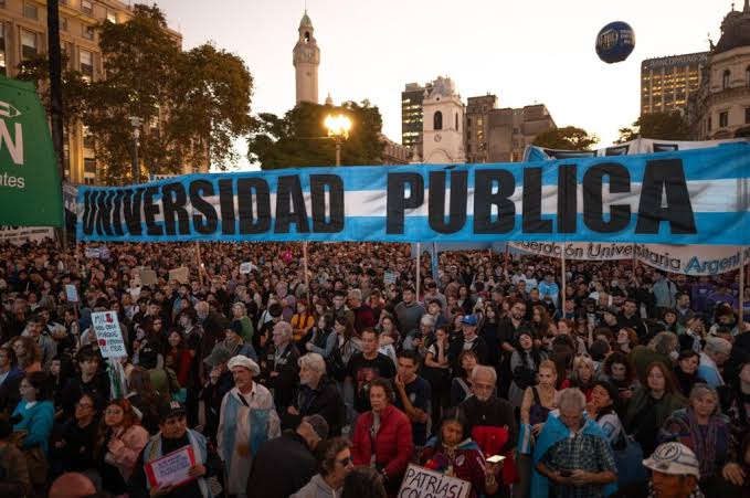 ¡Un llamado a la defensa de la Universidad Pública: un reclamo por la educación y el futuro de todos!

