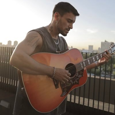 ¿Sabías que Agus Bernasconi empezó cantando folklore?