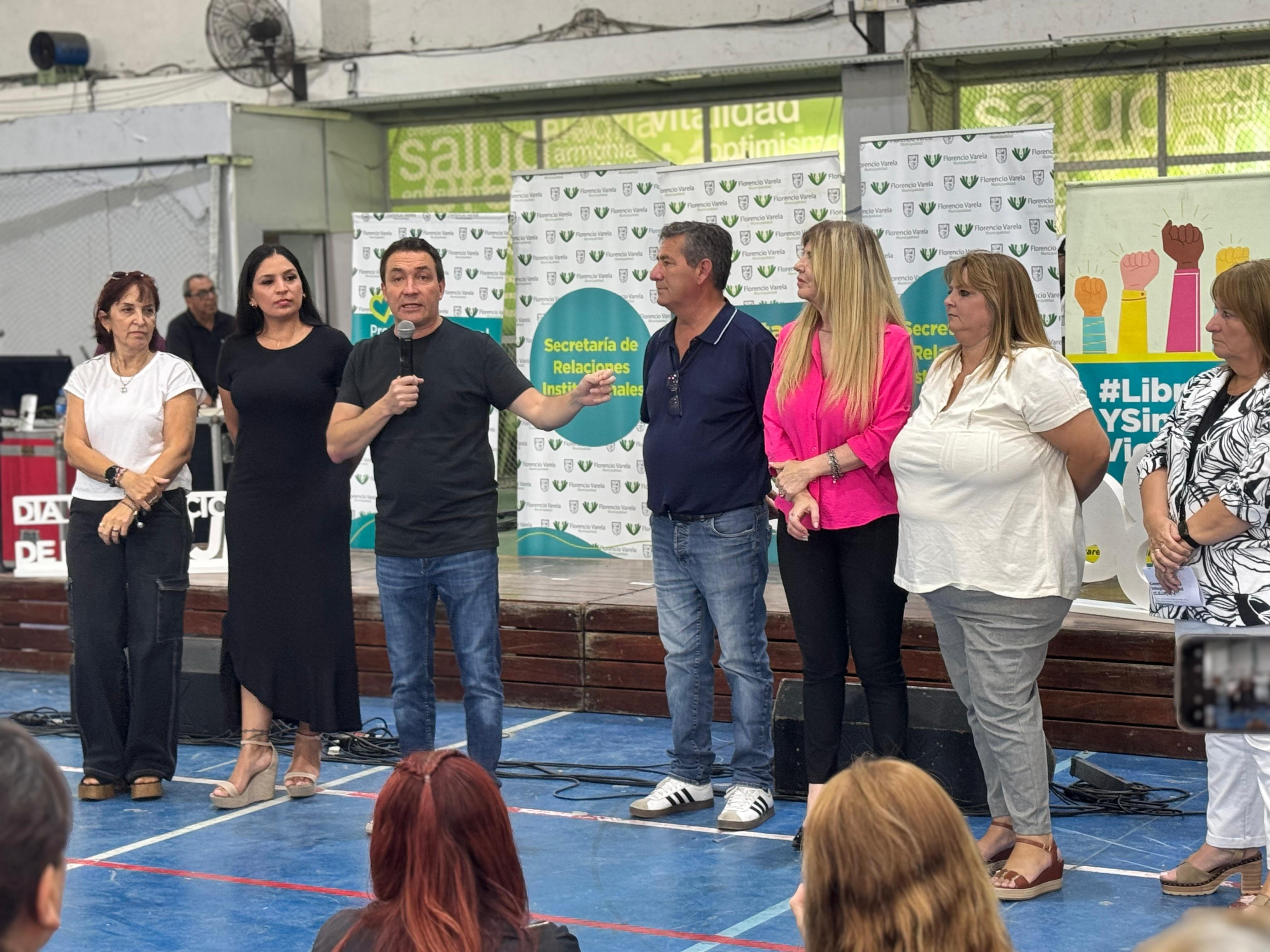 Intendente Andrés Watson: “Valoramos a las mujeres todos los días porque somos todos iguales, queremos una Argentina que nos contenga a todos”. 