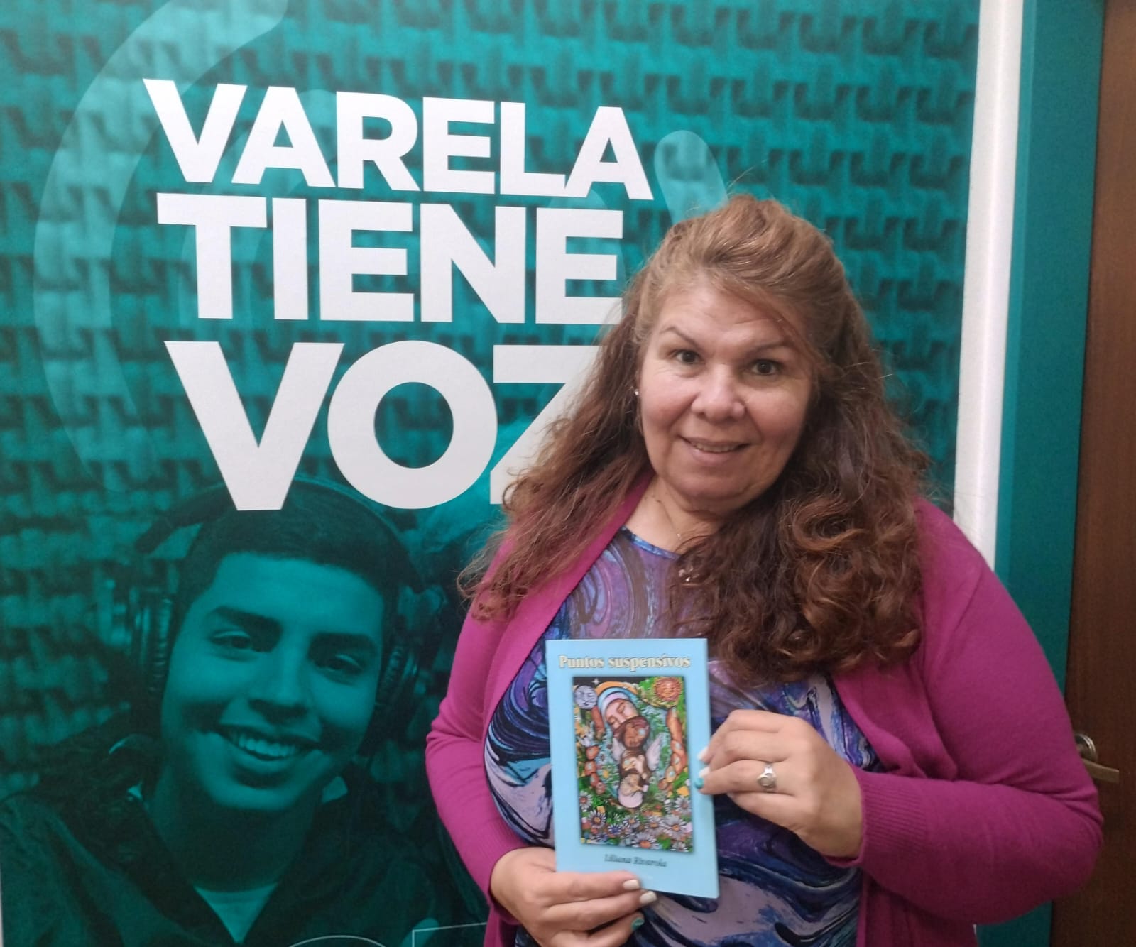 "Puntos Suspensivos": un libro donde "lo cotidiano se vuelve mágico", de Liliana Rivarola