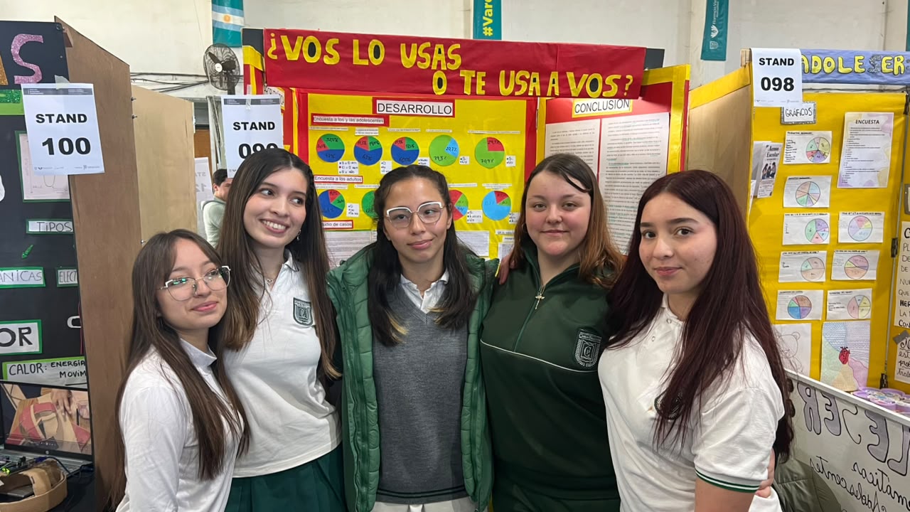 Proyecto: “Influencia de las redes sociales en la adolescencia: vos lo usás o te usa a vos”