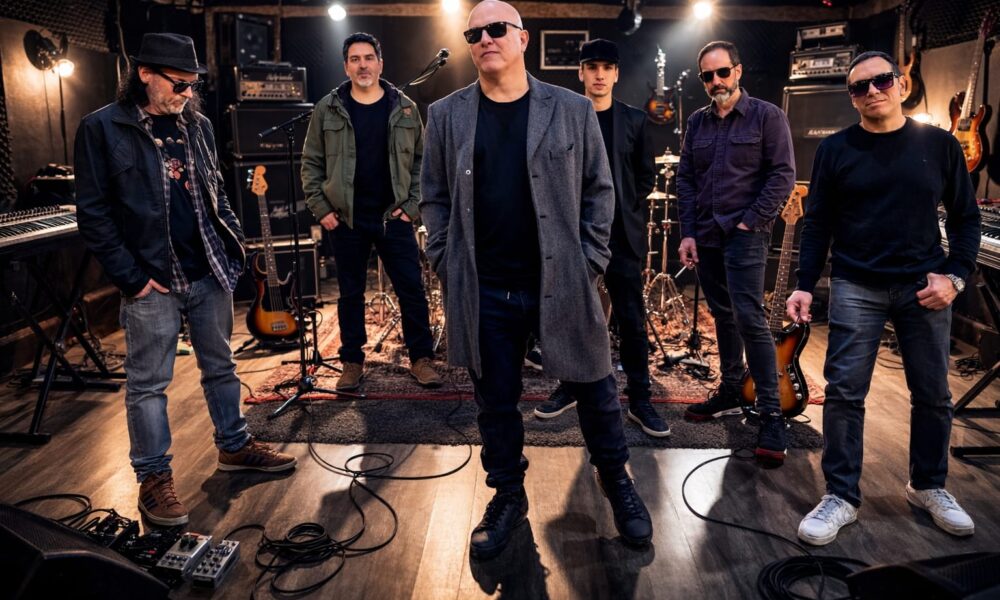 Entropistas celebra 10 años y presenta Metamorfosis en Café Berlín
