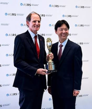 Oftalmólogos argentinos recibieron una distinción internacional por una técnica innovadora en cirugía de retina