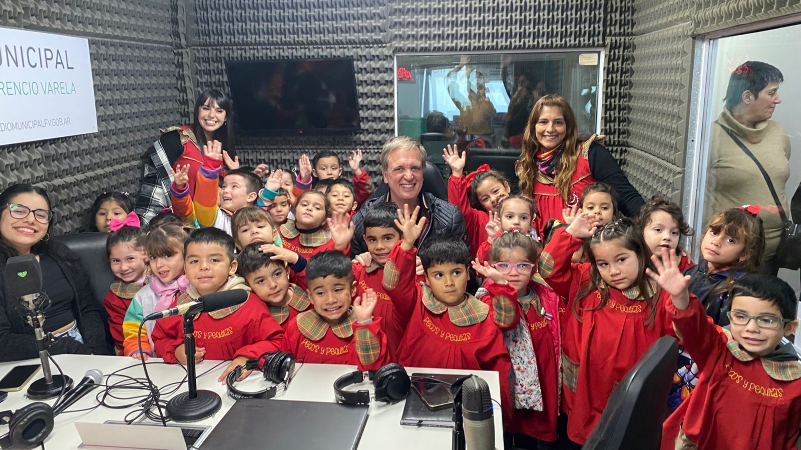 ¡El jardín "PECOS Y PEQUITAS" en "El Día Justo"!
