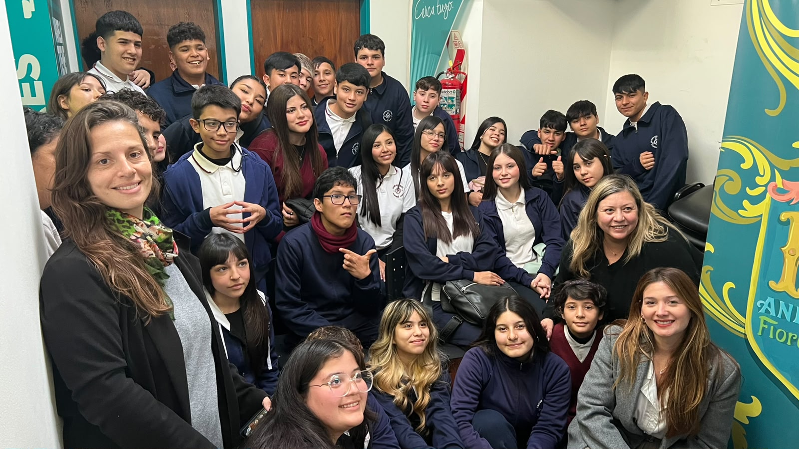 ¡El Colegio Jesús María visitó la Radio Municipal FV!

