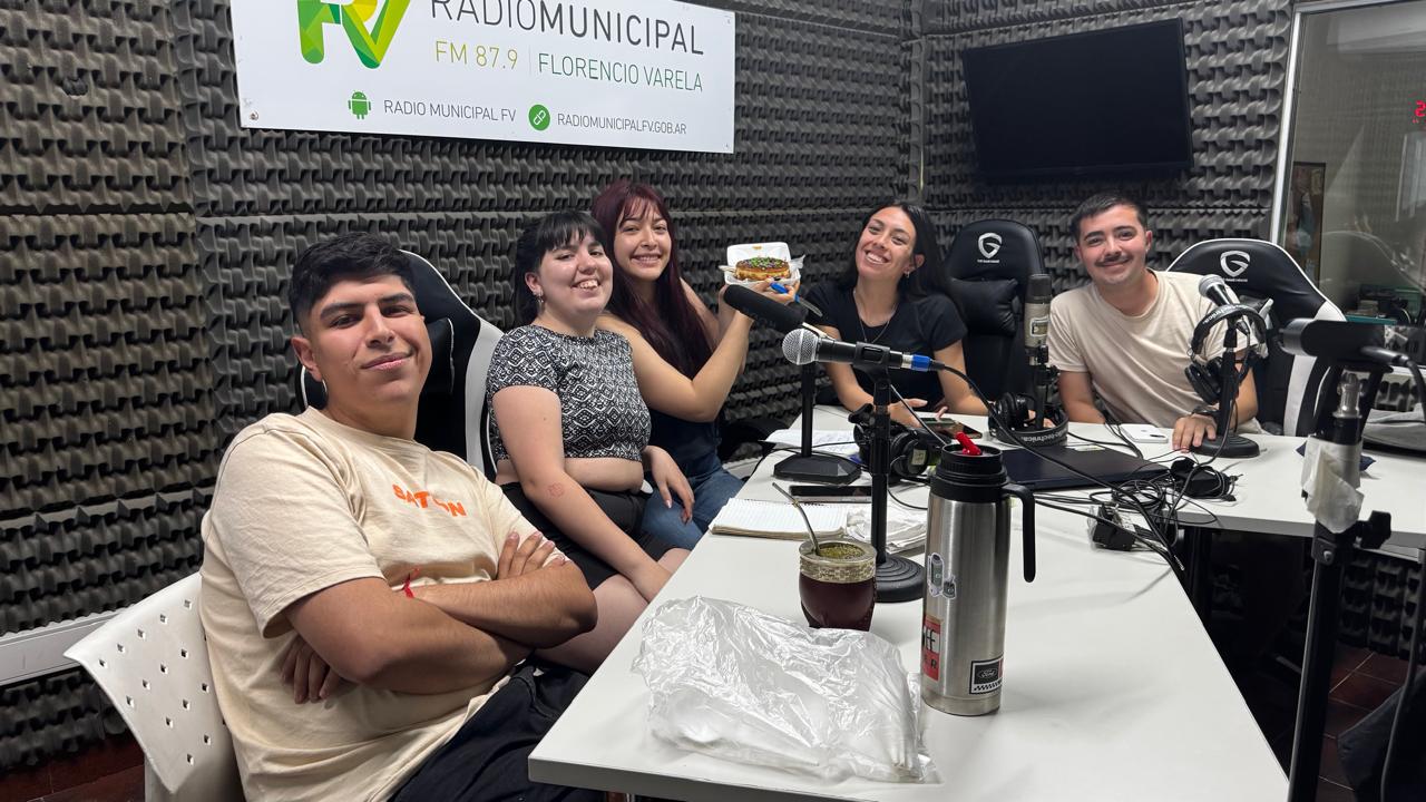 La otra alternativa: ¡Cumplimos un año al aire! 21/10/25 (Programa completo)