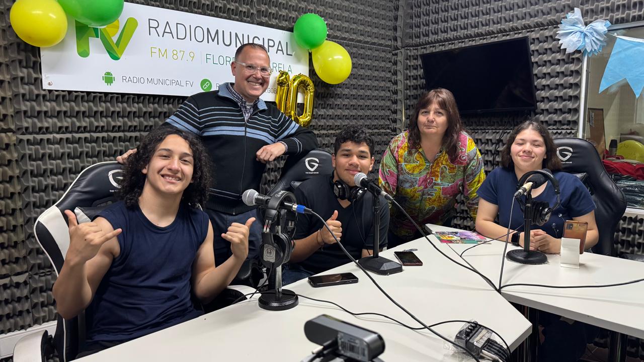 EN VIVO | LA RADIO EN TU ESCUELA - ESCUELA SECUNDARIA N°3

